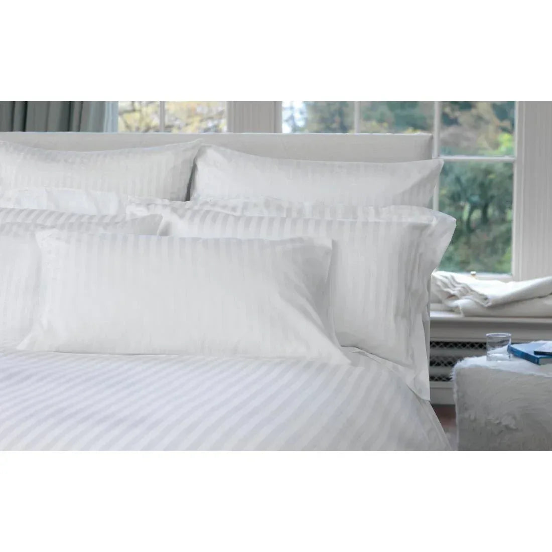 GT780 Mitre Comfort Monaco Duvet Cover Single - JD Catering Equipment Solutions Ltd