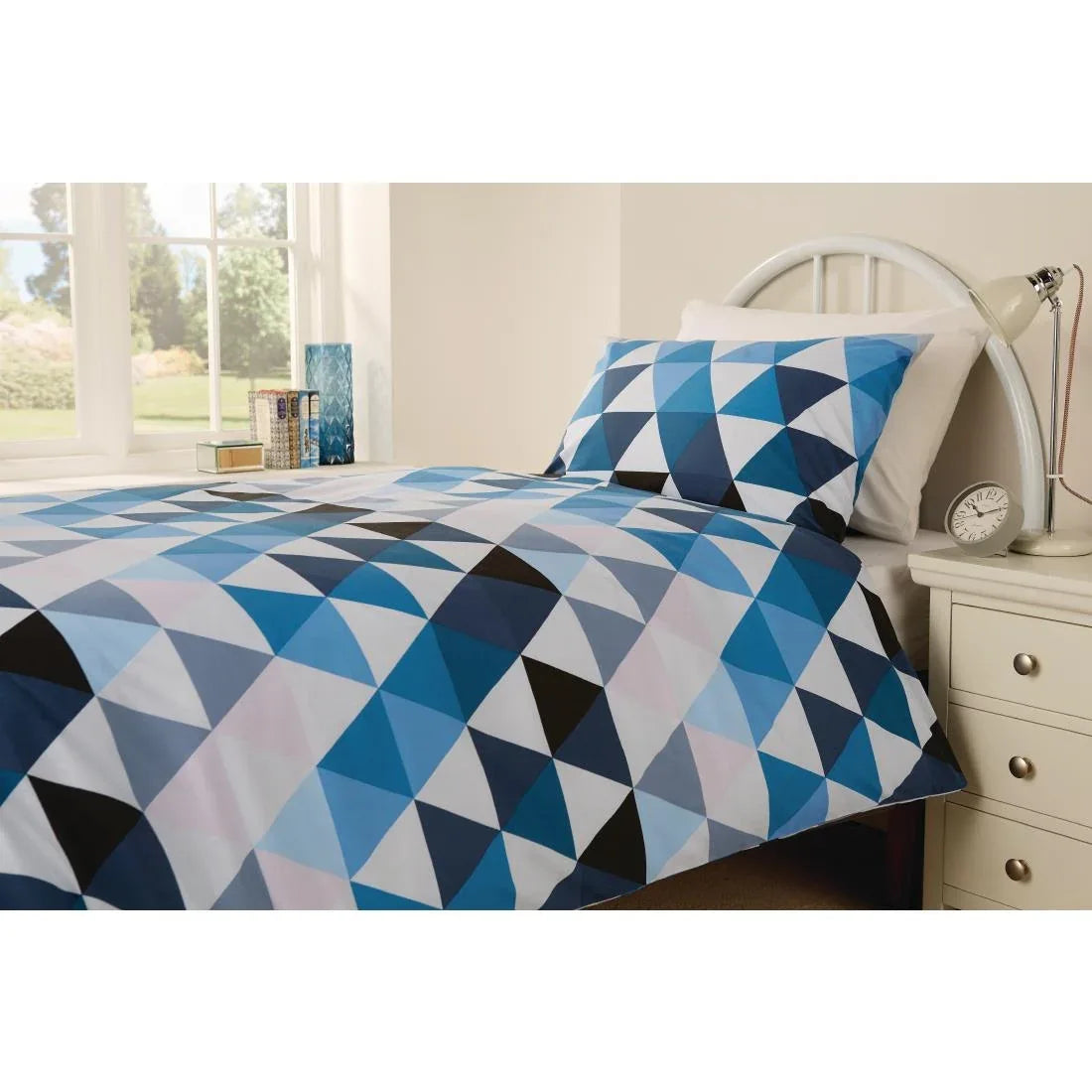 HB706 Mitre Essentials Geo Duvet Cover Open Blue Single - JD Catering Equipment Solutions Ltd