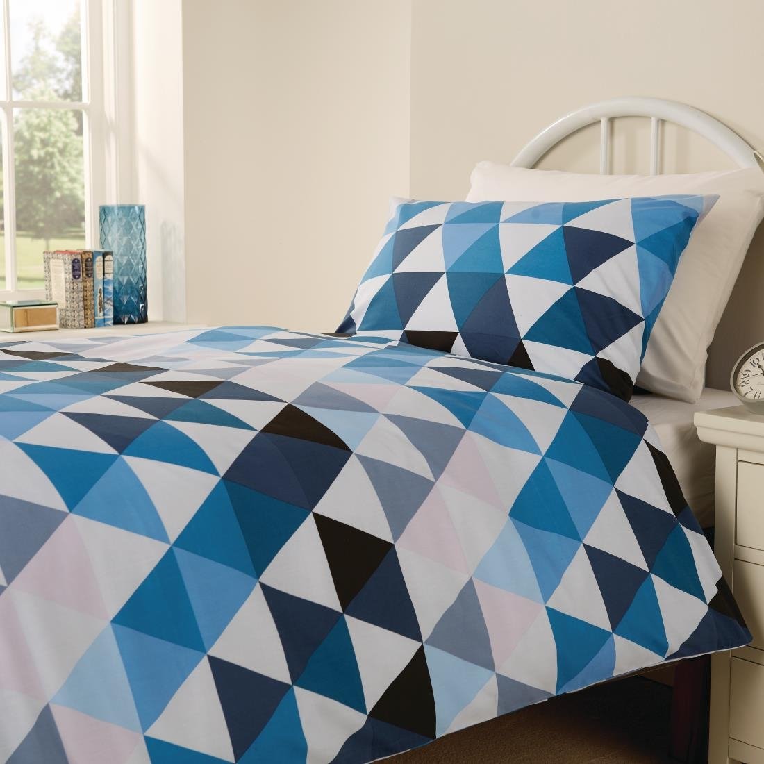 HD148 Mitre Essentials Geo Bedding Set Blue Small Double