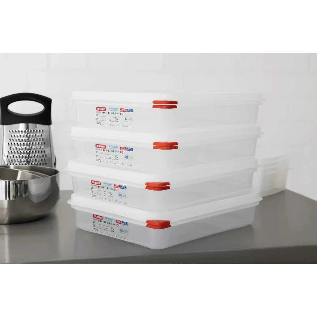 GL261 Araven Polypropylene 1/2 Gastronorm Food Containers 4L (Pack of 4) - JD Catering Equipment Solutions Ltd