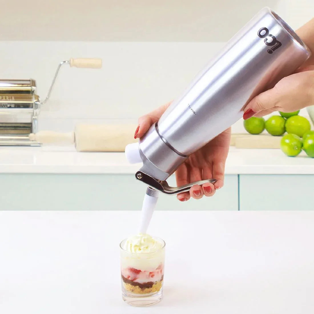 CH036 ICO Aluminium Whipped Cream Dispenser Silver 500ml - JD Catering Equipment Solutions Ltd