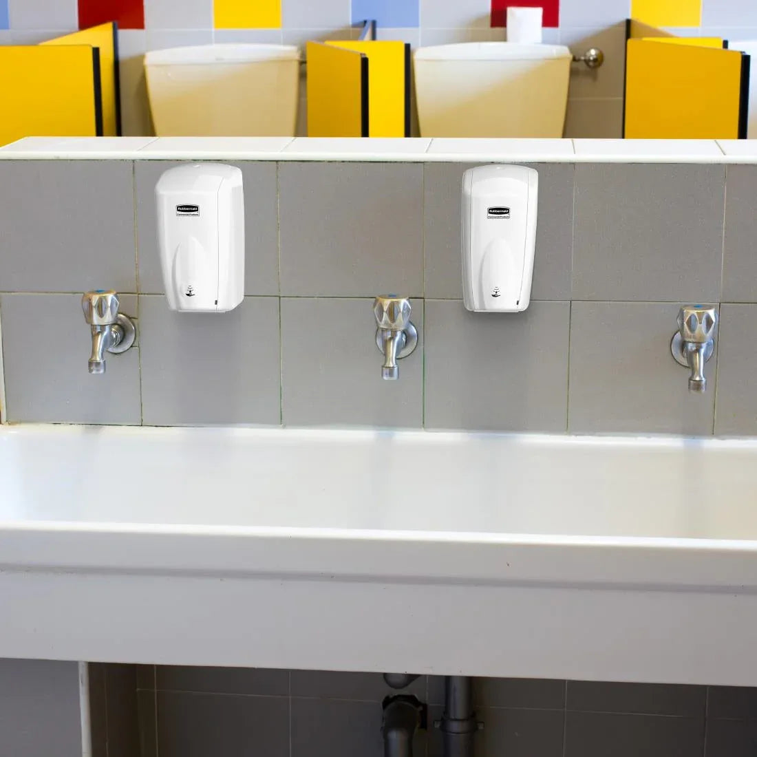 CK011 Rubbermaid AutoFoam Touch-Free Foam Hand Soap and Sanitiser Dispenser 500ml - JD Catering Equipment Solutions Ltd