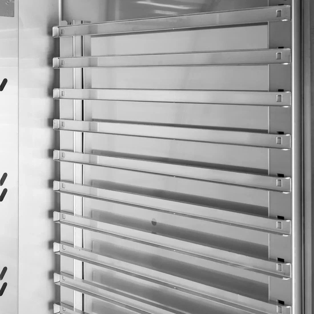 CP829 Buffalo Heated Banquet Cabinet 16 x 2/1GN - JD Catering Equipment Solutions Ltd