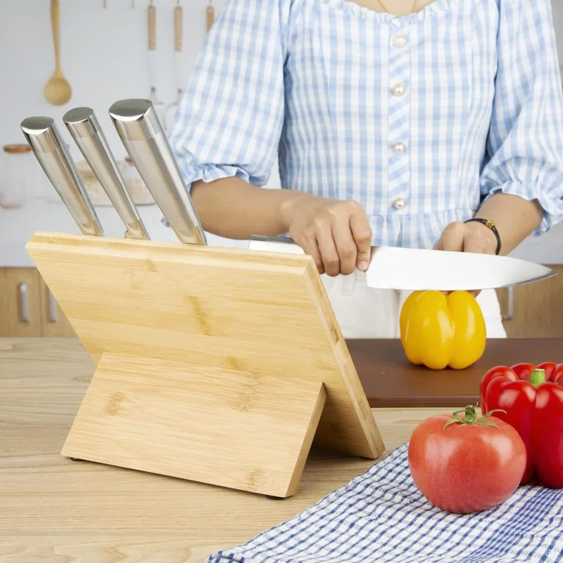 CP864 Vogue Wooden Magnetic Knife Stand 245mm - JD Catering Equipment Solutions Ltd