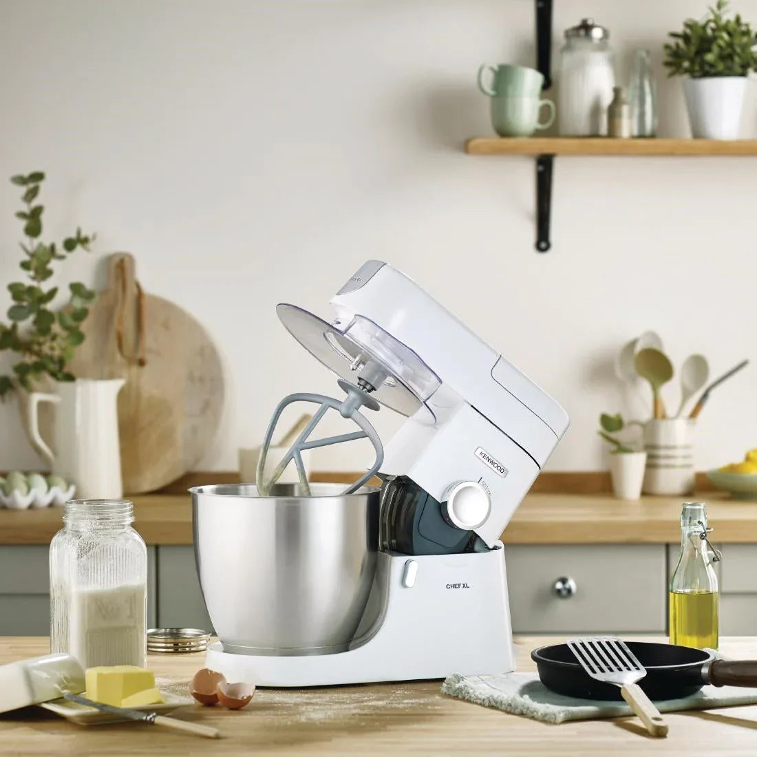 CT992 Kenwood Chef XL Stand Mixer KVL4100W - JD Catering Equipment Solutions Ltd