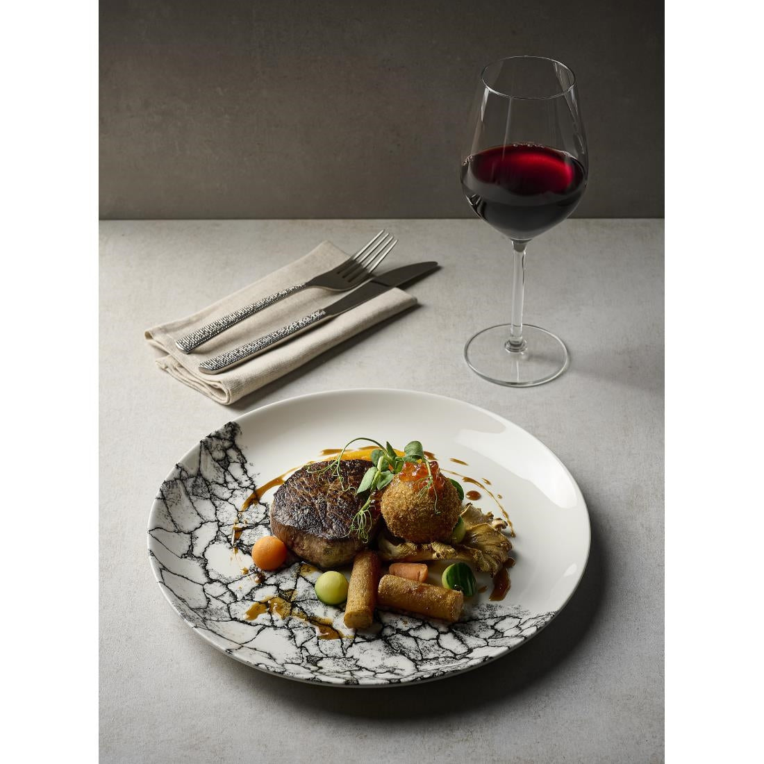 CU668 Churchill Kintsugi Accents Quartz Black Evolve Coupe Bowl 248mm (Pack of 12) JD Catering Equipment Solutions Ltd