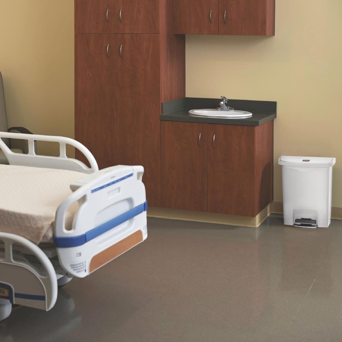 CW582 Rubbermaid Slim Jim Step on Bin Front Pedal 30Ltr White JD Catering Equipment Solutions Ltd