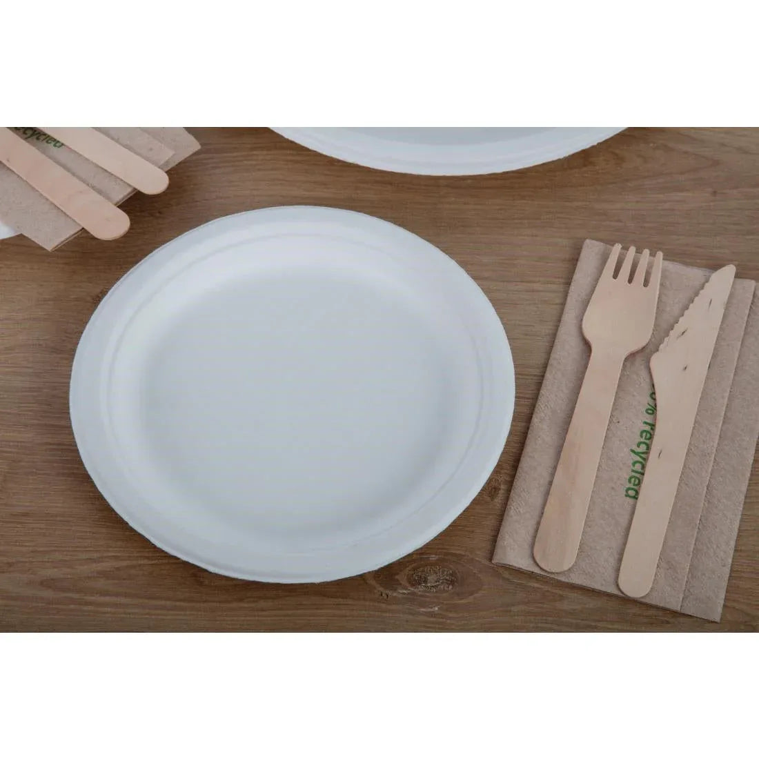 CW905 Fiesta Compostable Bagasse Plates Round 179mm (Pack of 50) - JD Catering Equipment Solutions Ltd