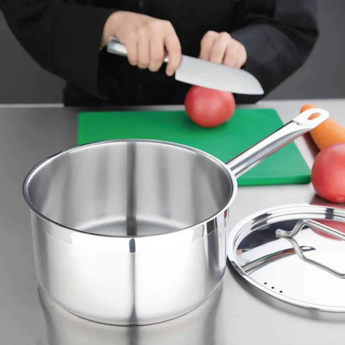 DF671 Nisbets Essentials Stainless Steel Saucepan 3000ml - JD Catering Equipment Solutions Ltd