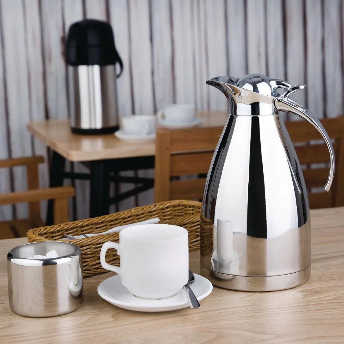DL168 Olympia Vacuum Jug Polished 1.5Ltr - JD Catering Equipment Solutions Ltd