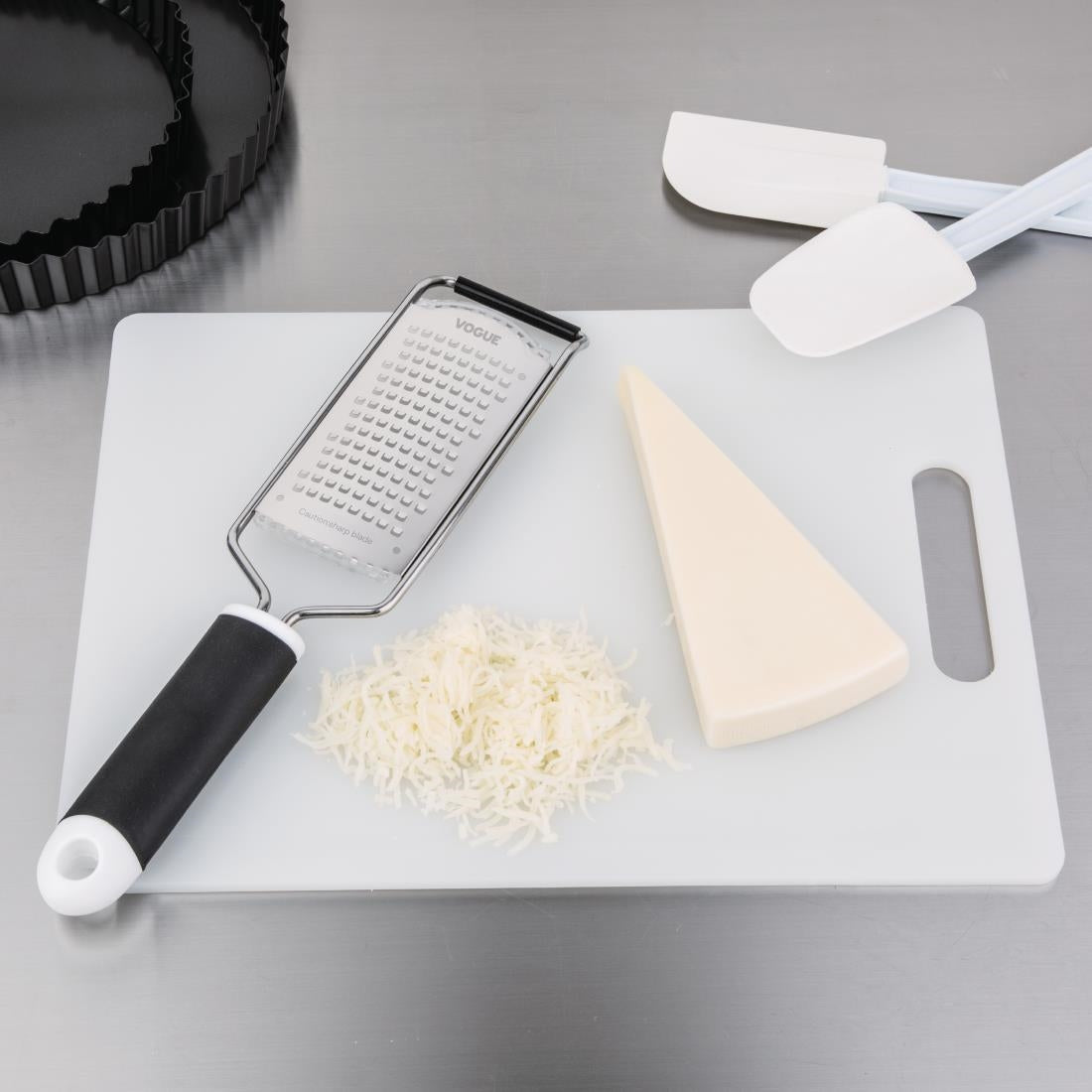 DM025 Vogue Narrow Blade Medium Grater JD Catering Equipment Solutions Ltd