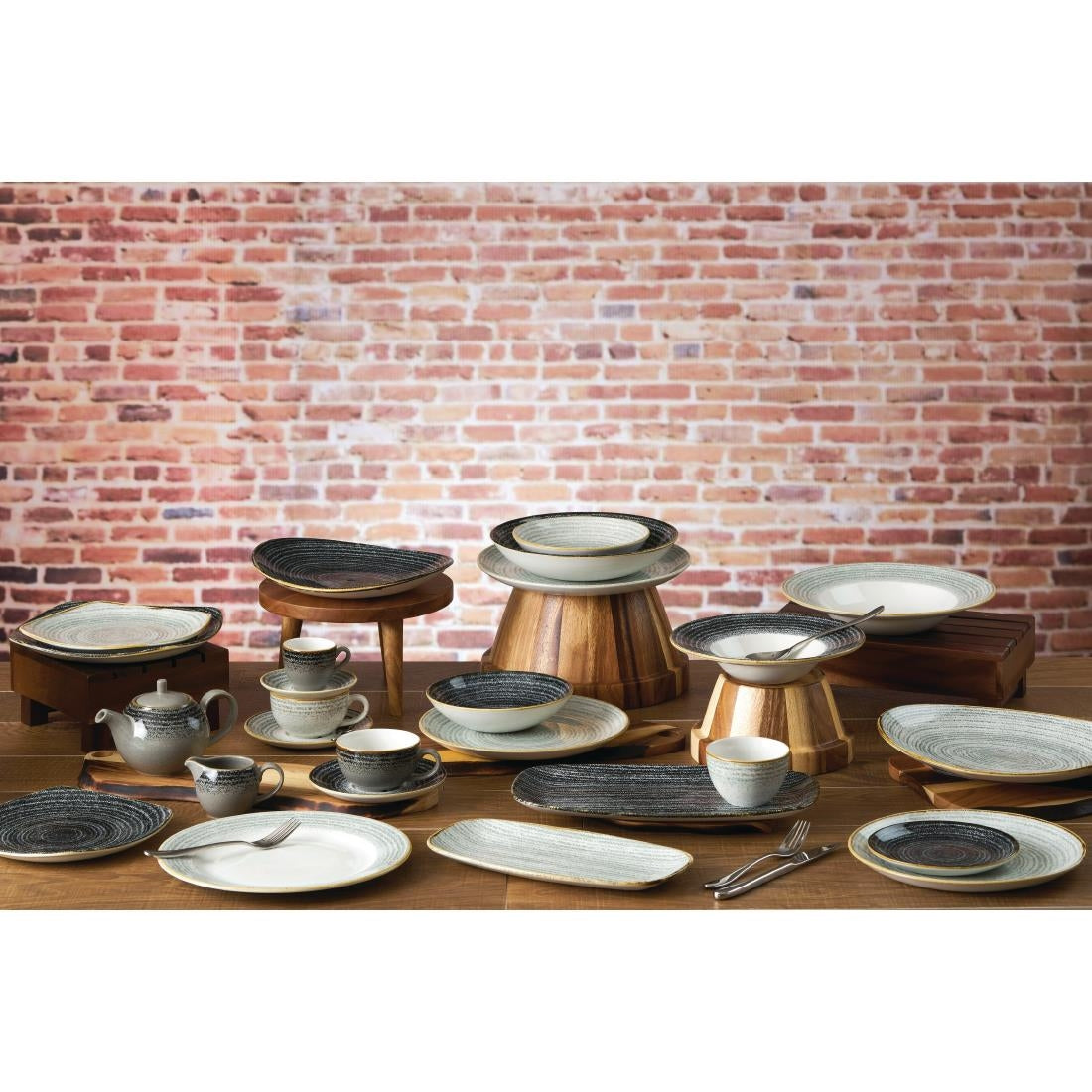 DM445 Churchill Studio Prints Homespun Charcoal Black Square Plate 215mm JD Catering Equipment Solutions Ltd