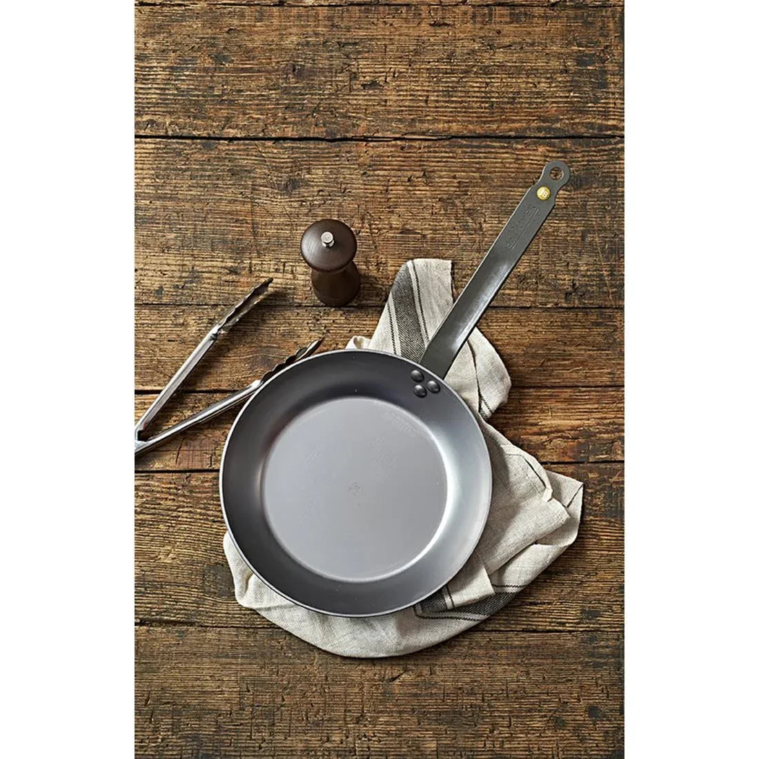 DN896 De Buyer Mineral B Black Iron Induction Frying Pan 200mm - JD Catering Equipment Solutions Ltd