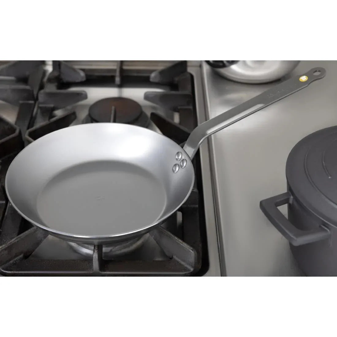 DN898 De Buyer Mineral B Black Iron Induction Frying Pan 260mm - JD Catering Equipment Solutions Ltd
