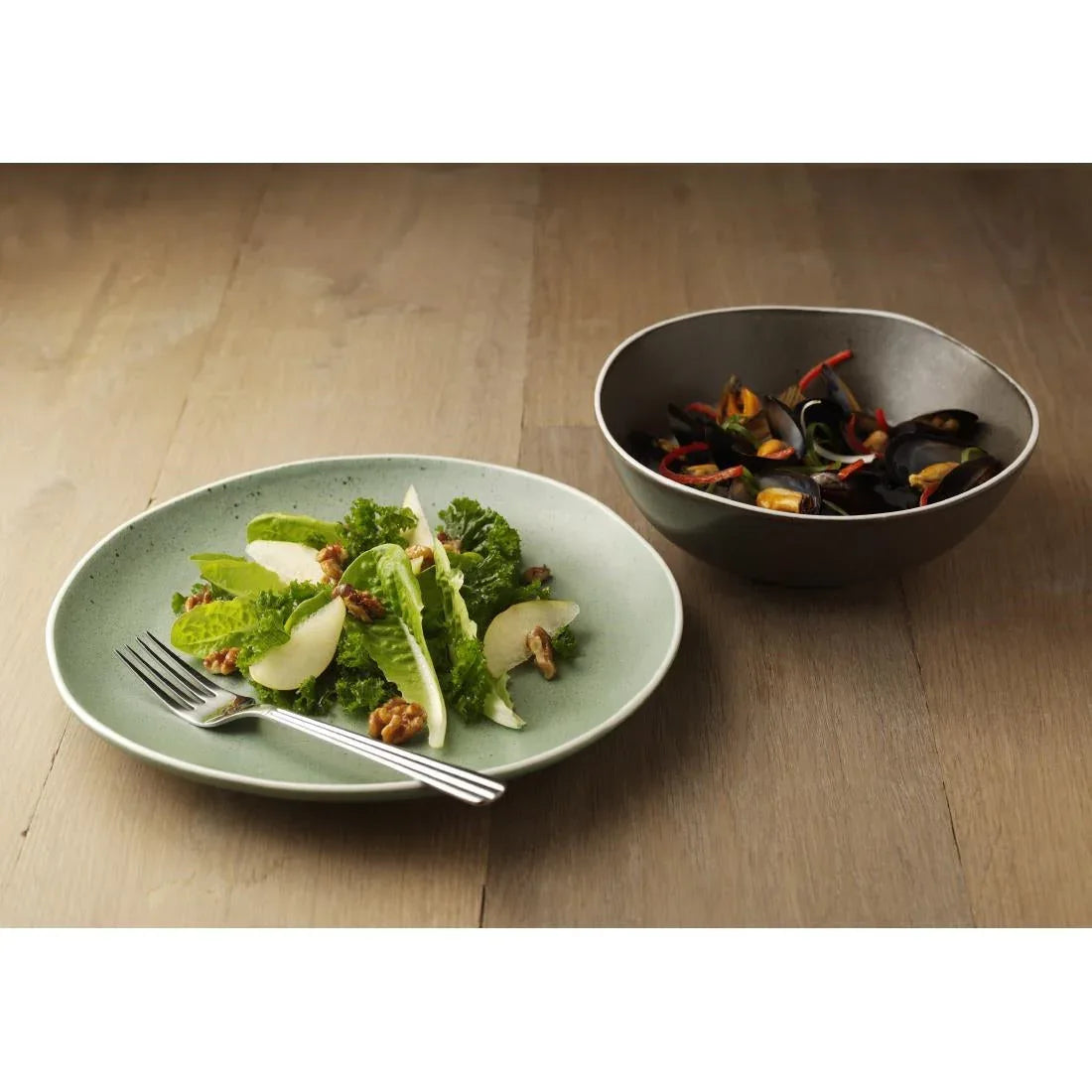 DR800 Olympia Chia Plates Green 270mm (Pack of 6) - JD Catering Equipment Solutions Ltd