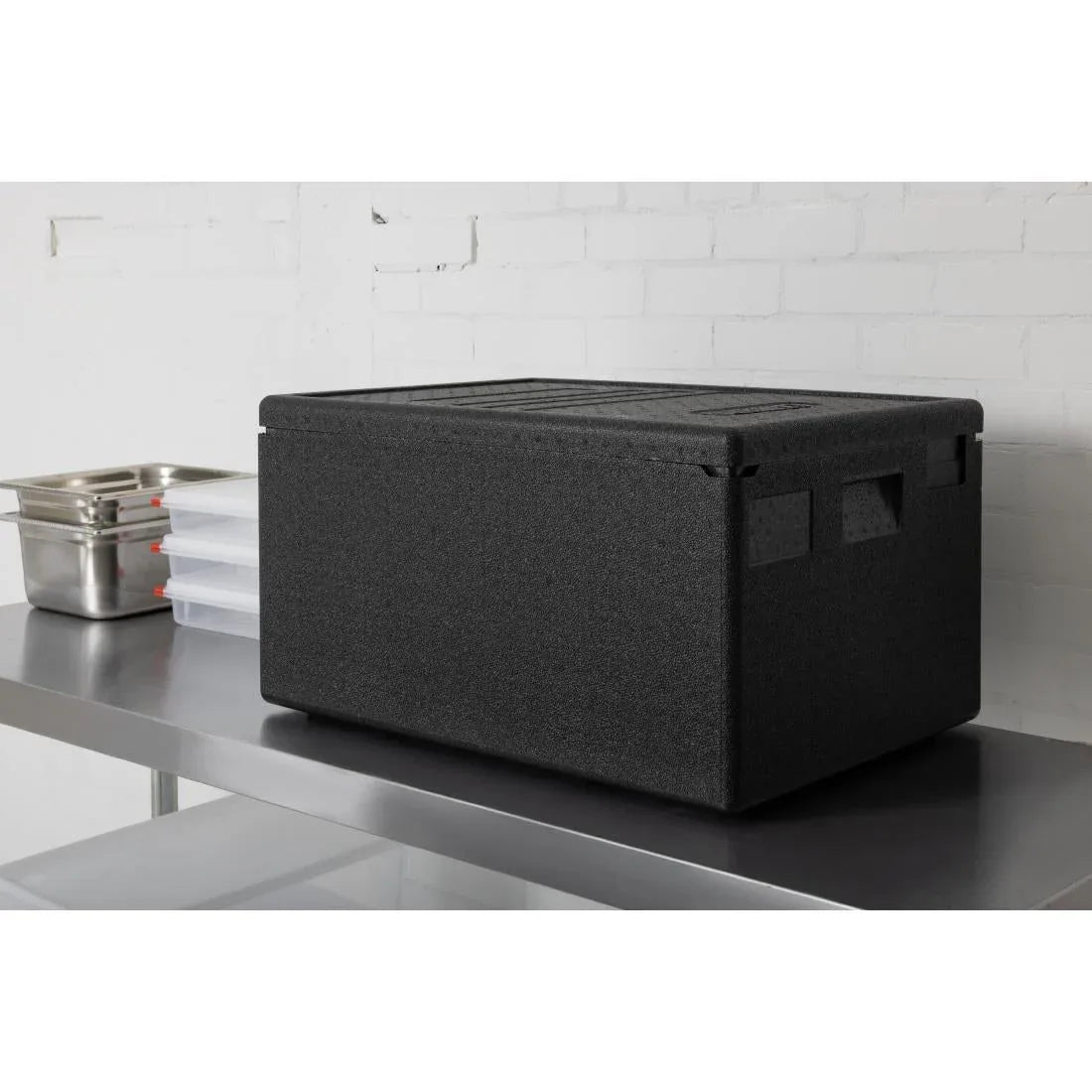 DW582 Cambro Insulated Top Loading Food Pan Carrier 80 Litre - JD Catering Equipment Solutions Ltd