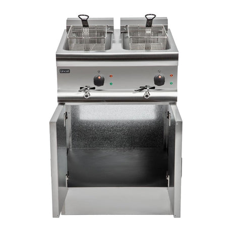 E439 Lincat Silverlink 600 Twin Tank Twin Basket Free Standing Electric Fryer J18 JD Catering Equipment Solutions Ltd