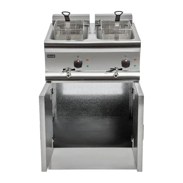 E439 Lincat Silverlink 600 Twin Tank Twin Basket Free Standing Electric Fryer J18 - JD Catering Equipment Solutions Ltd