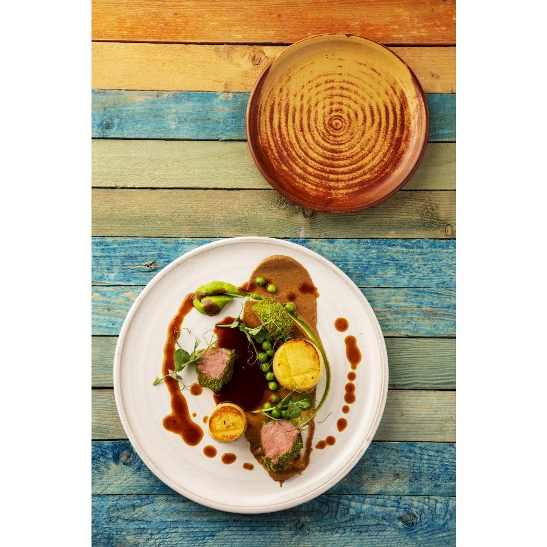 FA331 Olympia Canvas Small Rim Round Plate Murano White 265mm (Pack of 6) JD Catering Equipment Solutions Ltd