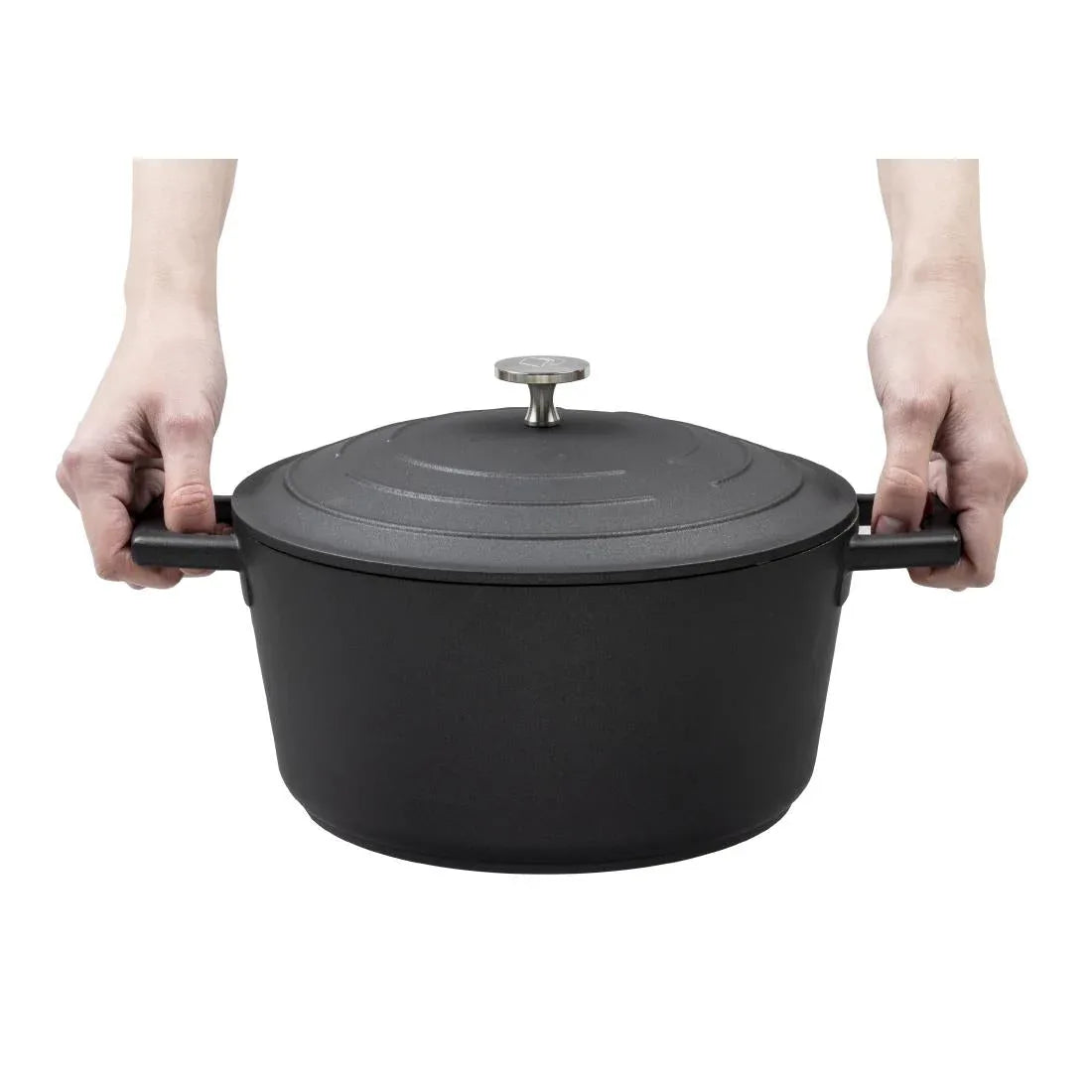 FA868 Masterclass Casserole Dish Deep 4Ltr - JD Catering Equipment Solutions Ltd