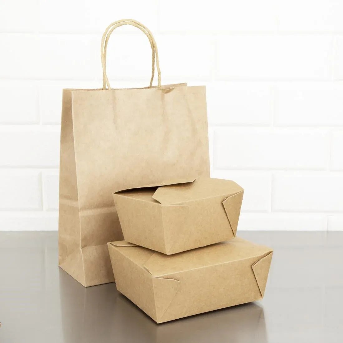 FB673 Fiesta Compostable Paperboard Food Cartons 600ml / 21oz (Pack of 400) - JD Catering Equipment Solutions Ltd