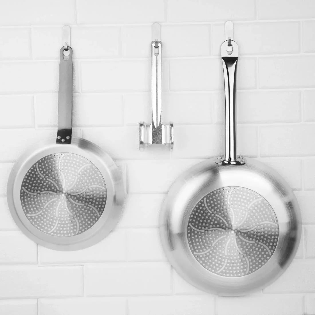 FB692 Vogue Non-stick Teflon Aluminium Induction Frying Pan 320mm - JD Catering Equipment Solutions Ltd