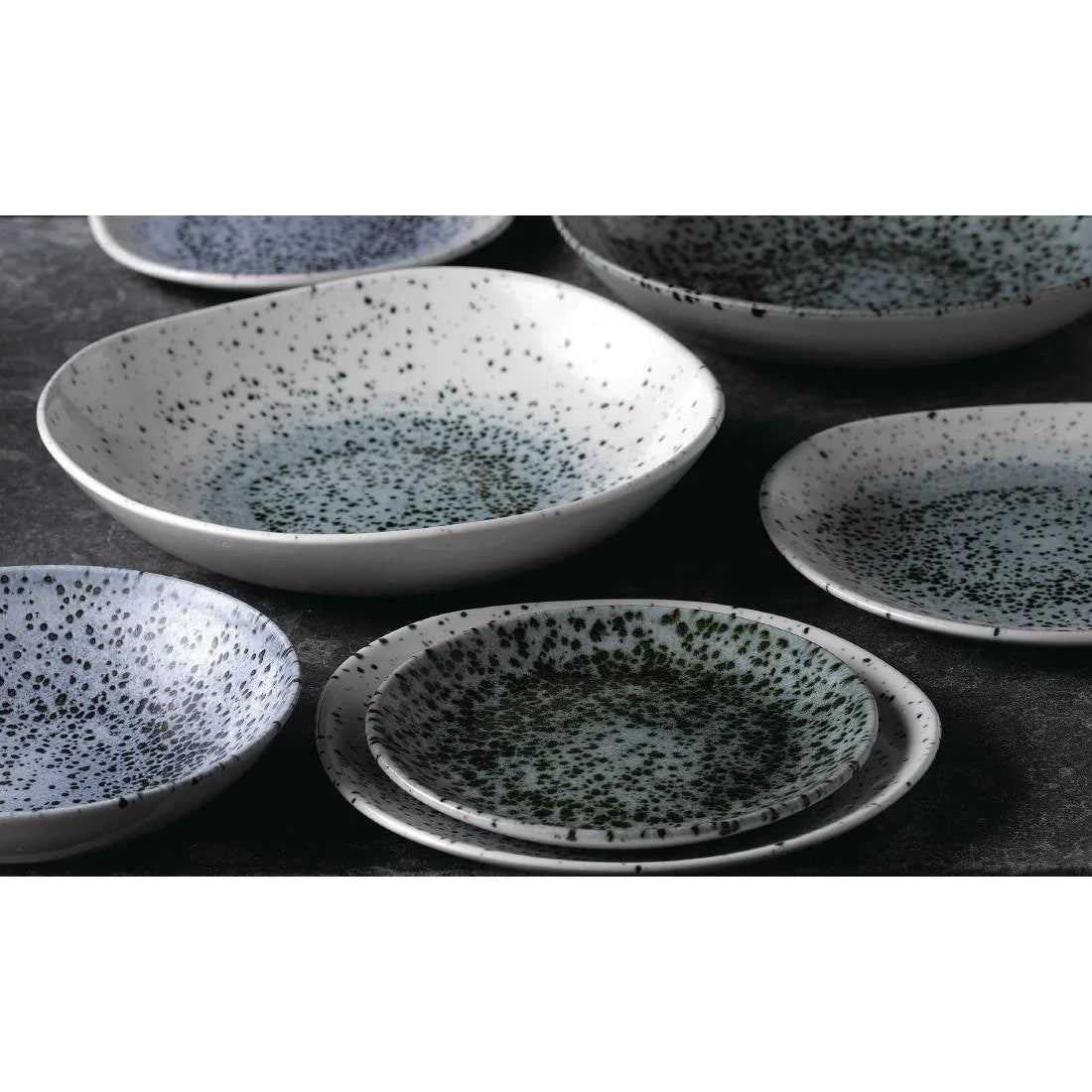 FC123 Churchill Studio Prints Mineral Green Centre Print Organic Round Plates 186mm (Pack of 12) - JD Catering Equipment Solutions Ltd