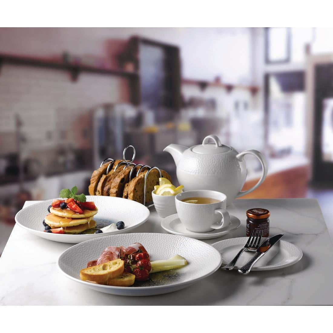 FC182 Churchill Isla White Beverage Pots 852ml (Pack of 4) JD Catering Equipment Solutions Ltd