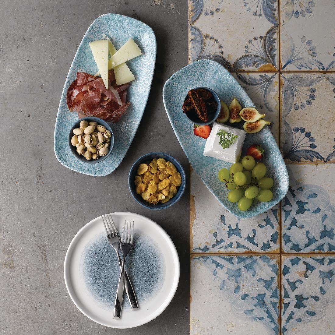 FD899 Churchill Med Tiles Oblong Plates Aquamarine 352x187mm (Pack of 6) JD Catering Equipment Solutions Ltd