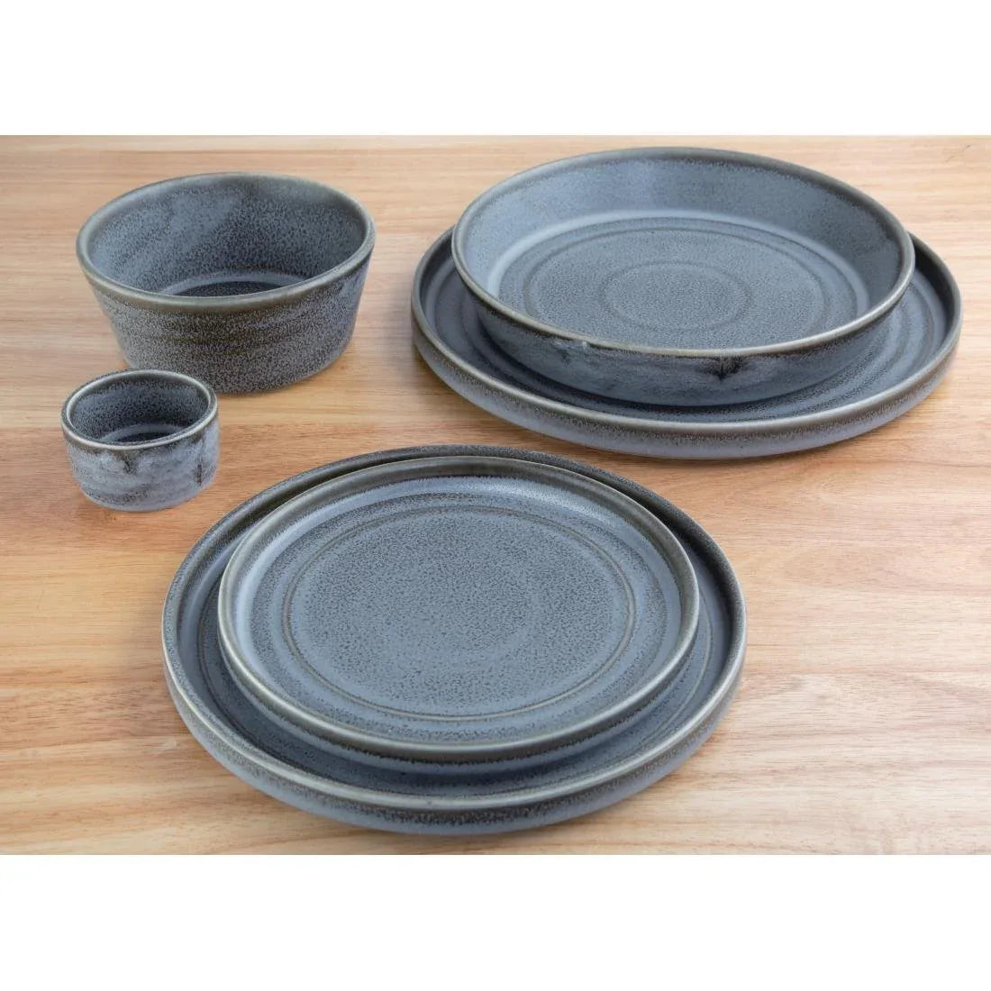 FD921 Olympia Cavolo Charcoal Dusk Flat Round Plates 220mm (Pack of 6) - JD Catering Equipment Solutions Ltd