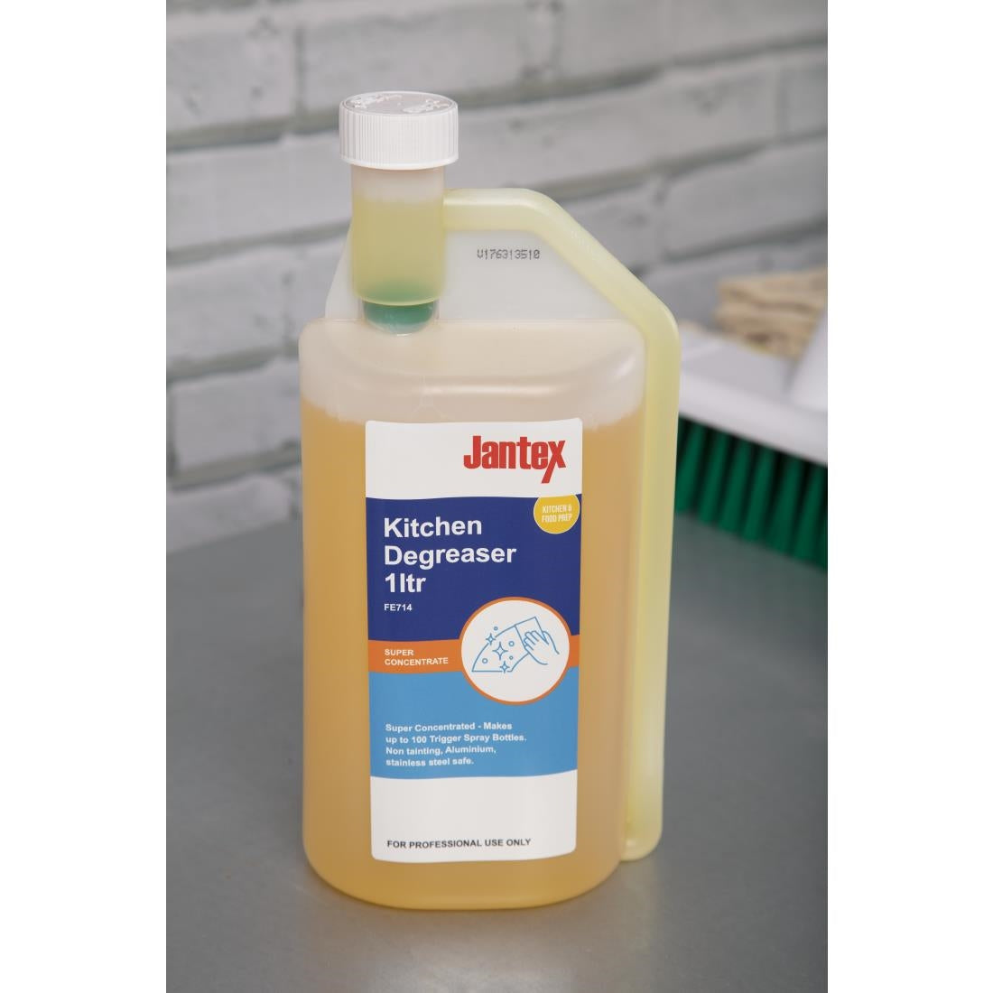 FE714 Jantex Kitchen Degreaser Super Concentrate 1Ltr JD Catering Equipment Solutions Ltd