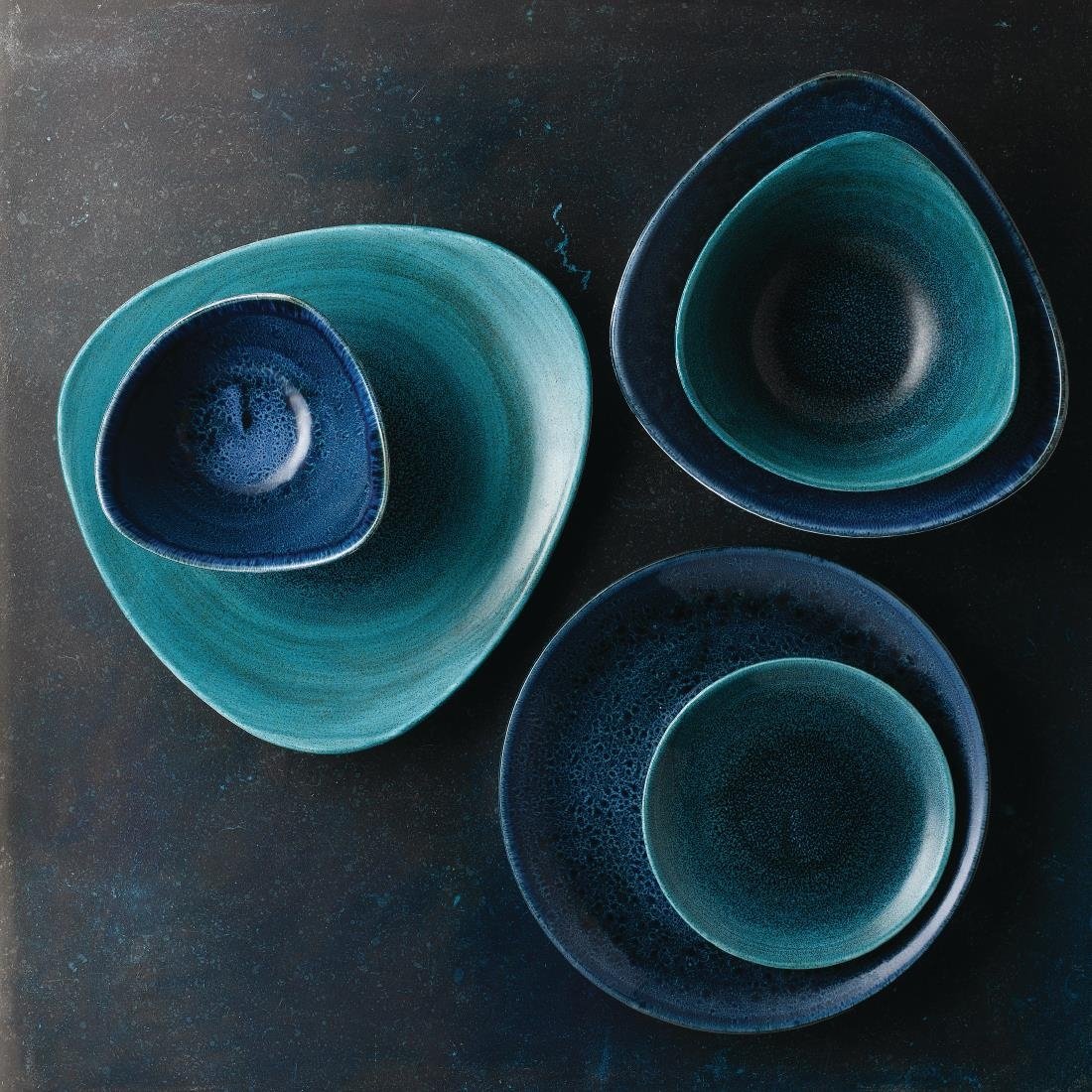 FJ974 Stonecast Aqueous Lagoon Triangle Bowl 21oz (Box 12) JD Catering Equipment Solutions Ltd