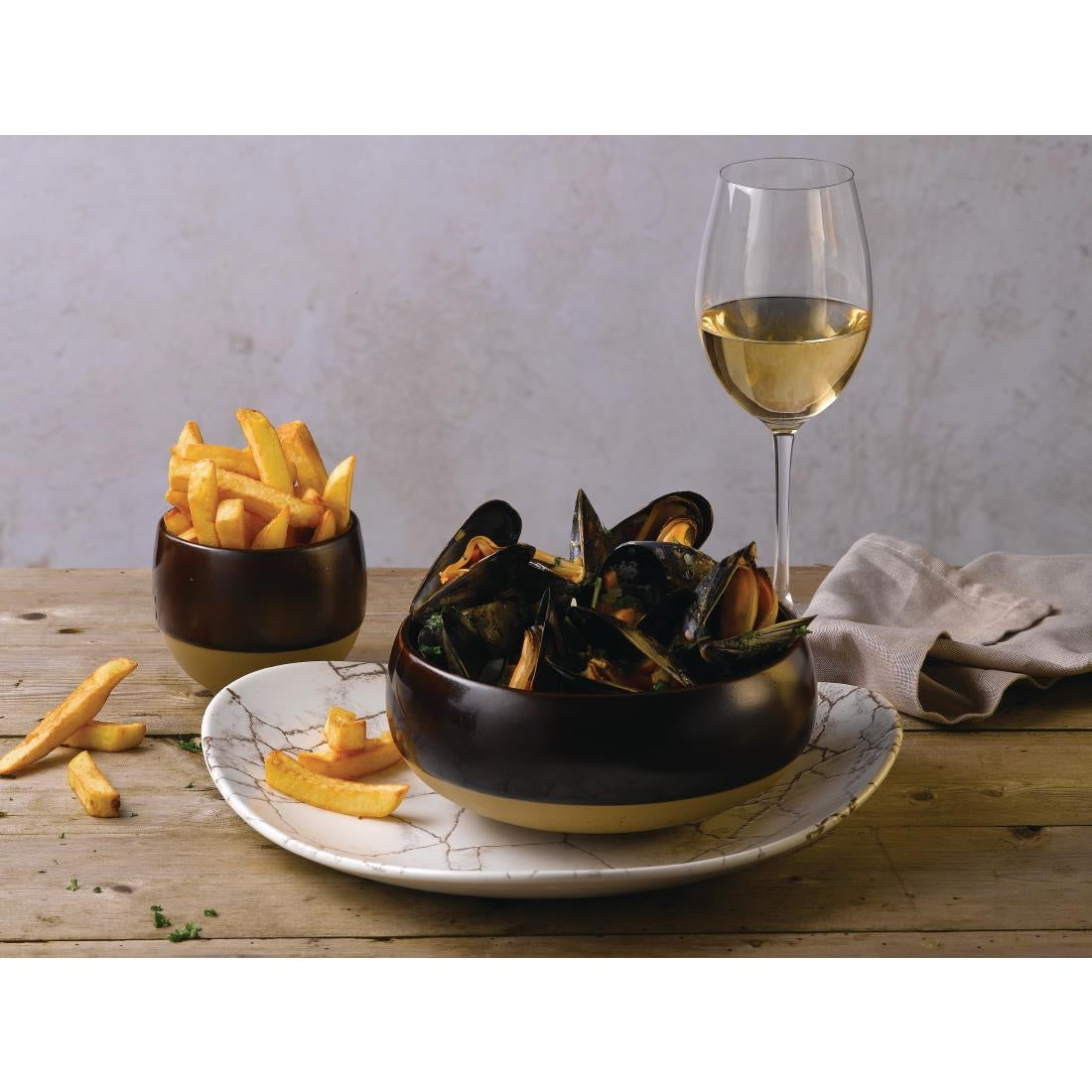 FR003 Churchill Emerge Cinnamon Brown Bowl 120mm (Pack of 12) JD Catering Equipment Solutions Ltd