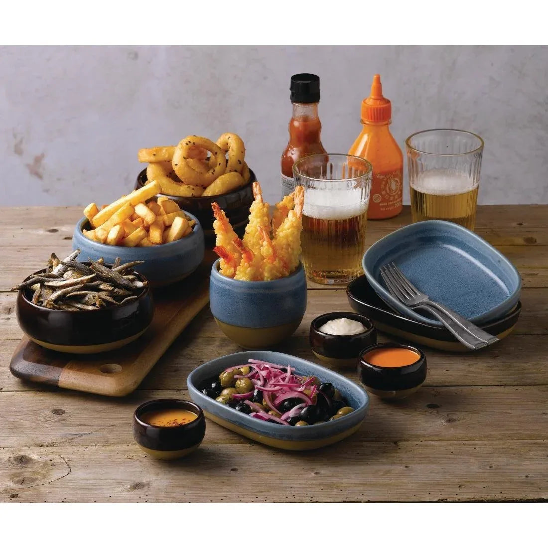 FR006 Churchill Emerge Cinnamon Brown Tray 170 x 117mm (Pack of 6) - JD Catering Equipment Solutions Ltd