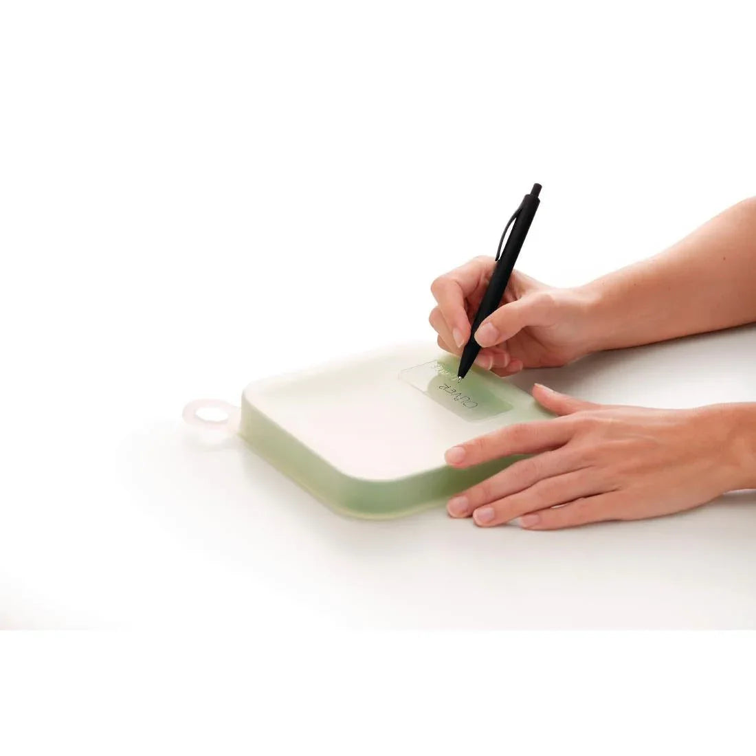 FS298 Lekue Reusable Silicone Sandwich Case - JD Catering Equipment Solutions Ltd
