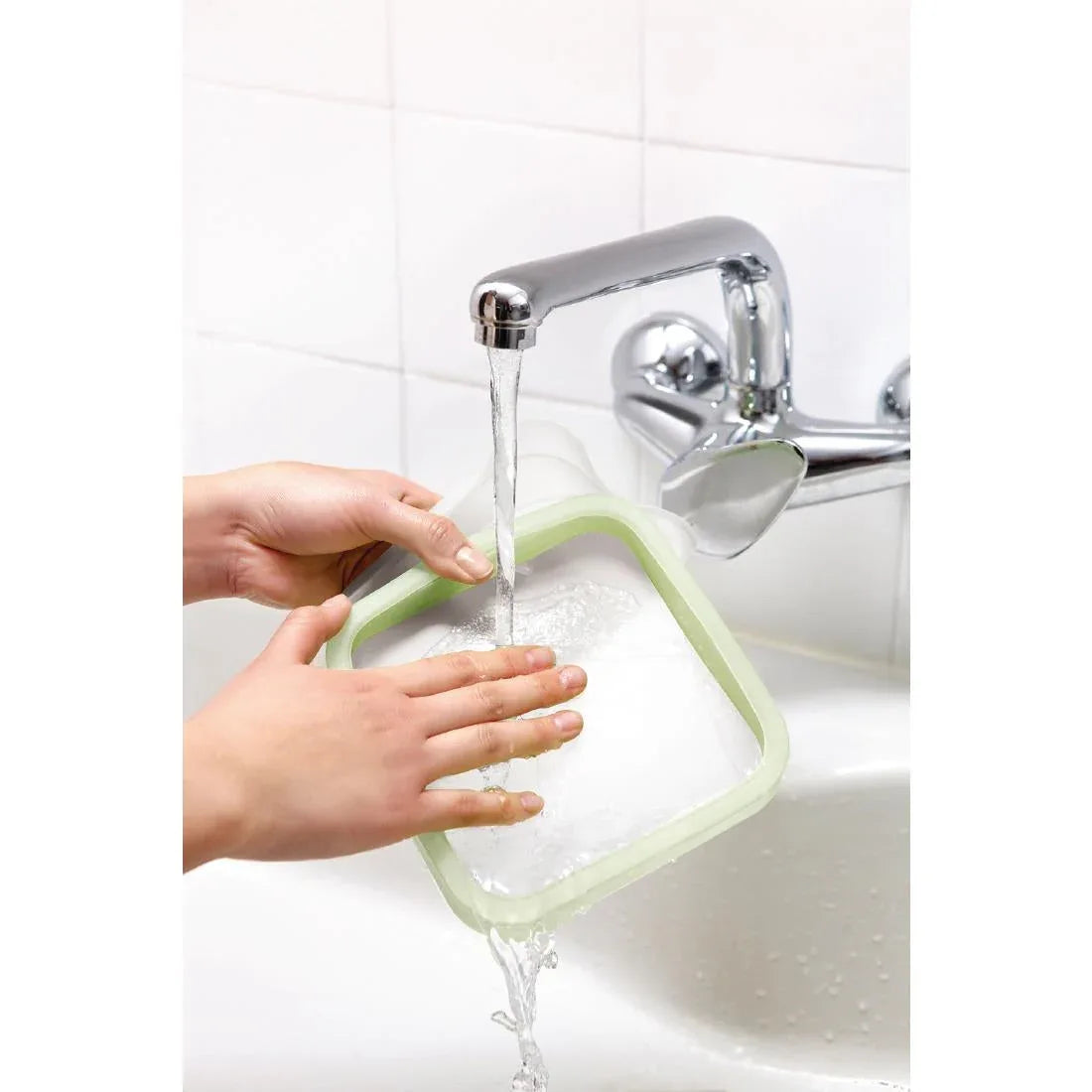 FS298 Lekue Reusable Silicone Sandwich Case - JD Catering Equipment Solutions Ltd