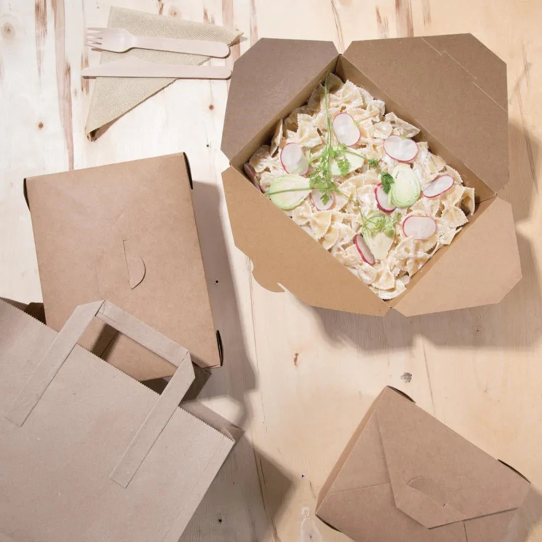 FN896 Fiesta Cardboard Takeaway Food Containers 197mm (Pack of 200) - JD Catering Equipment Solutions Ltd