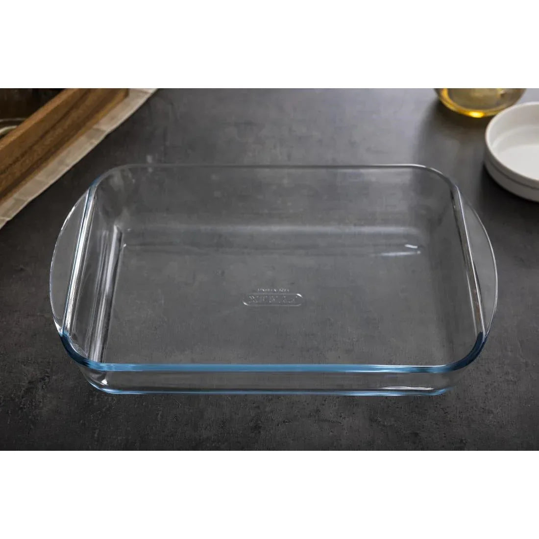 GD030 Pyrex Rectangular Glass Roasting Dish 350mm - JD Catering Equipment Solutions Ltd
