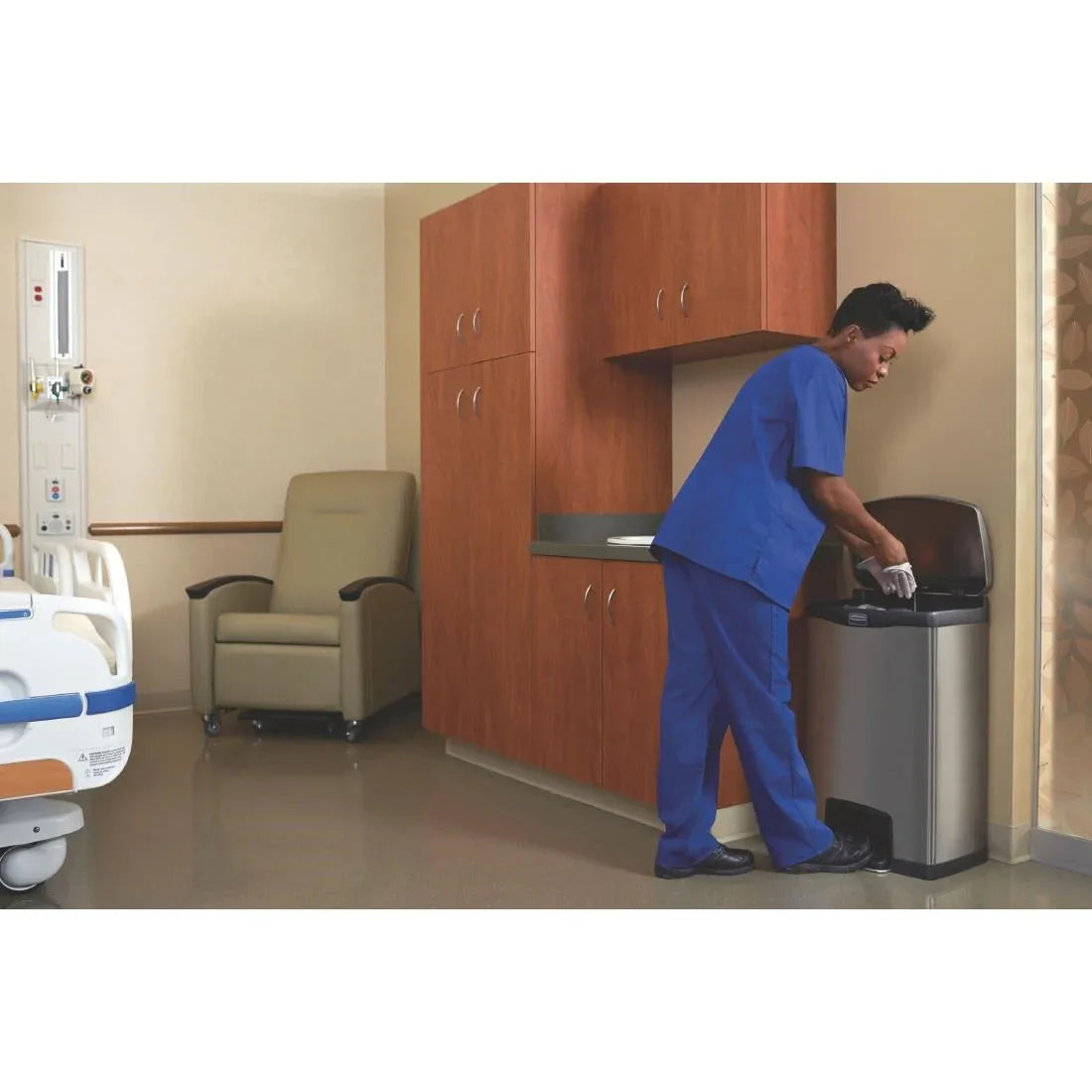 GE938 Rubbermaid Slim Jim Front Step on Pedal Bin Stainless Steel 50Ltr - JD Catering Equipment Solutions Ltd