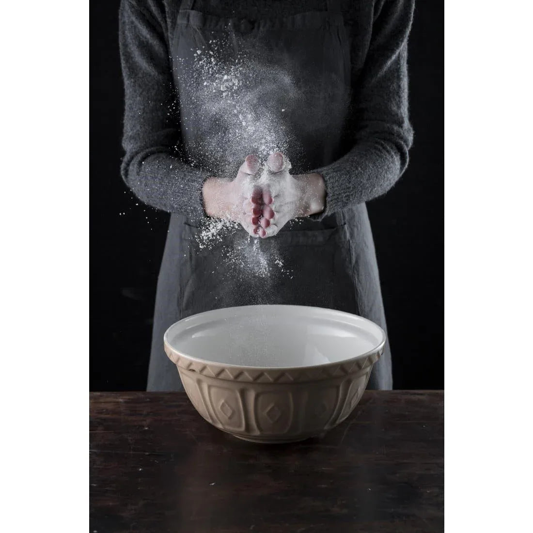GG774 Mason Cash Mixing Bowl 4.3Ltr - JD Catering Equipment Solutions Ltd