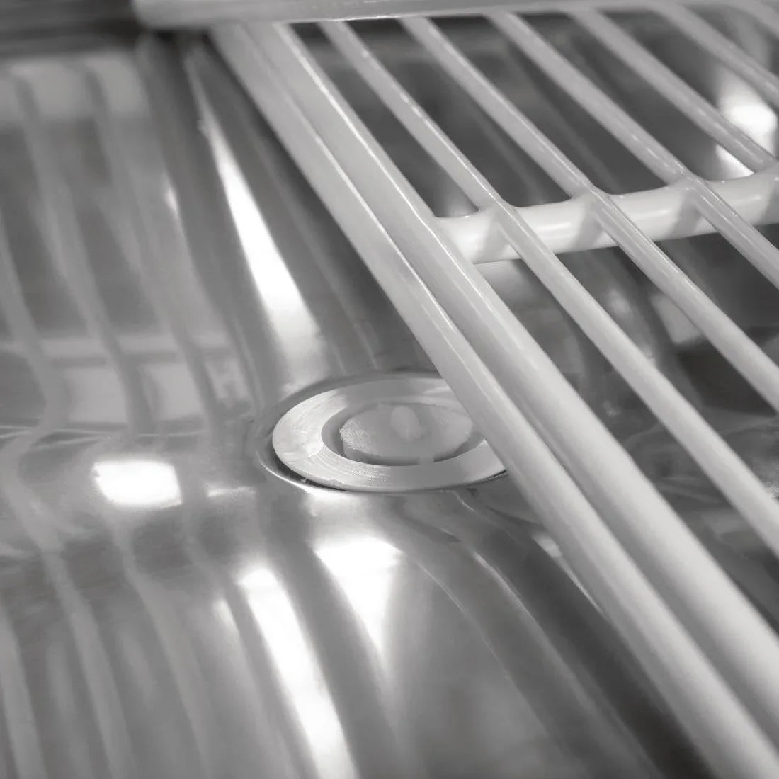 GH266 Polar G-Series 2 Door Pizza Prep Counter with Glass Sneeze Guard 256Ltr - JD Catering Equipment Solutions Ltd