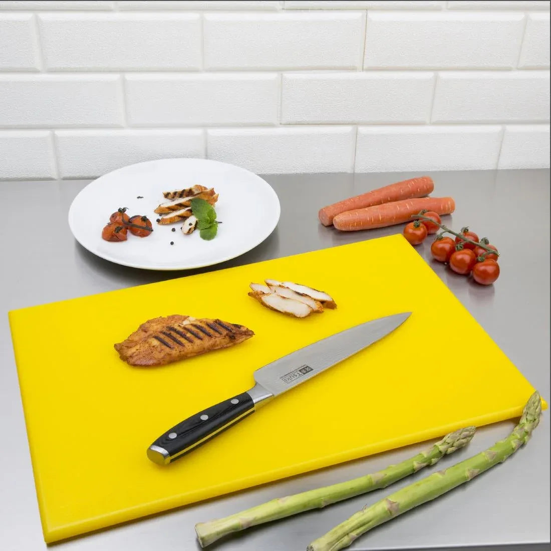 J020 Hygiplas High Density Yellow Chopping Board Standard - JD Catering Equipment Solutions Ltd