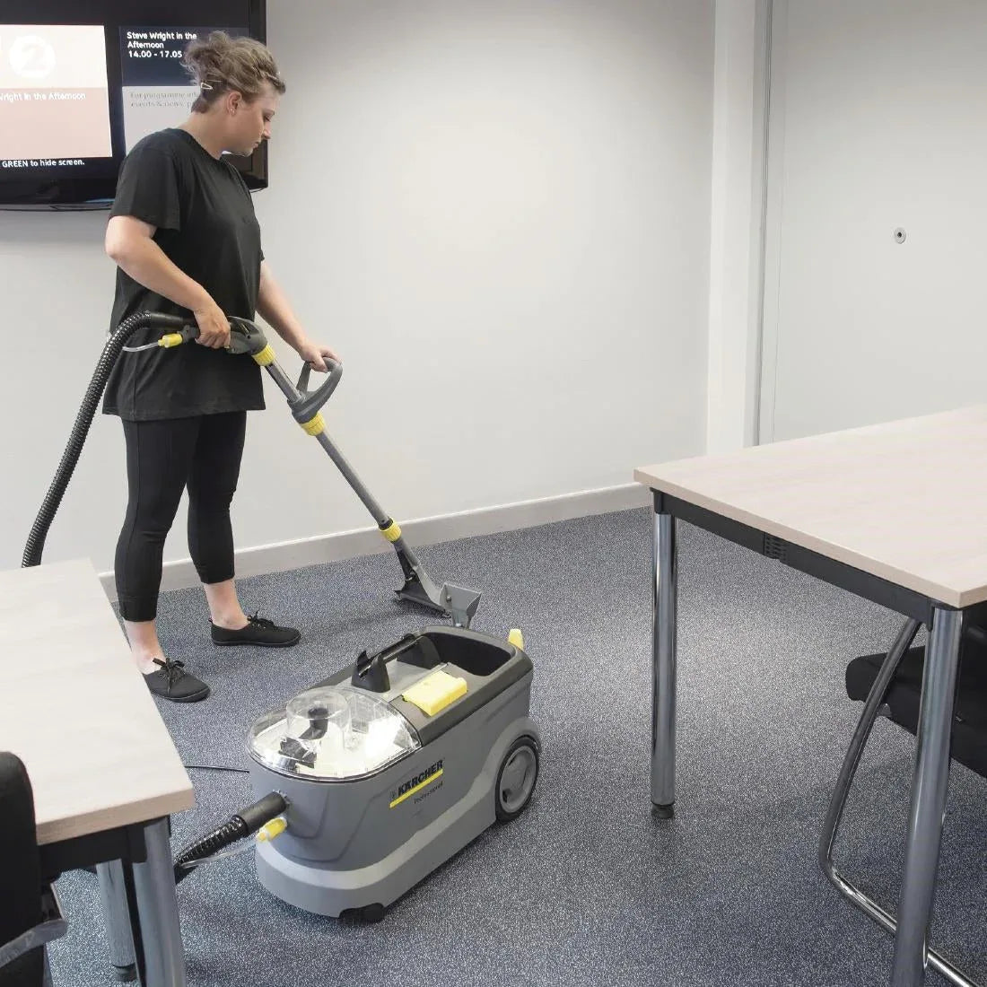 P414 Karcher Puzzi 10/1 Spray Extraction Cleaner - JD Catering Equipment Solutions Ltd