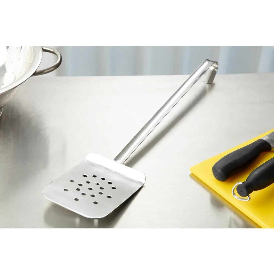 L676 Vogue Small Fish or Egg Slice - JD Catering Equipment Solutions Ltd
