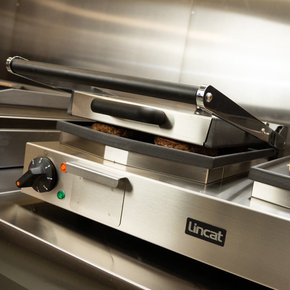 LCG2 - Lincat Lynx 400 Electric Counter-top Twin Contact Grill - Smooth Upper & Lower Plates - W 623 mm - 4.5 kW CD424 JD Catering Equipment Solutions Ltd