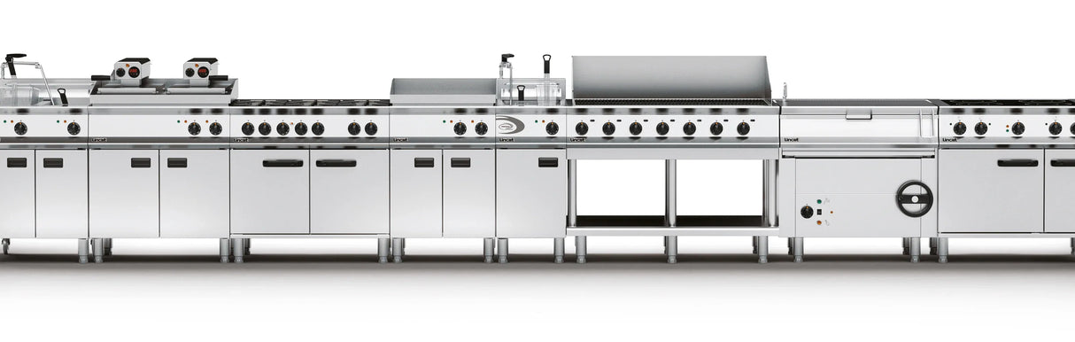 OE8008 - Lincat Opus 800 Electric Free-standing Oven Range - W 900 mm - 21.6 kW DM510