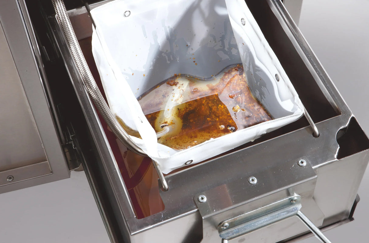 DM538 Lincat Opus 800 Natural/LPG Free-standing Twin Tank Fryer - W 600 mm - 32.0 kW OG8111 - JD Catering Equipment Solutions Ltd
