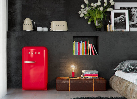 Smeg 50s Retro Mini Bar Fridge Red FS275