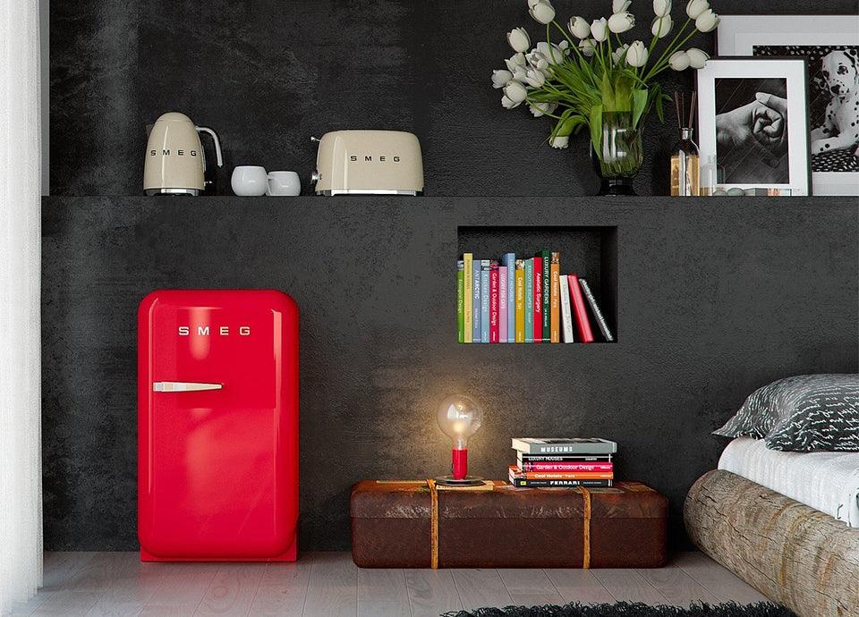 Smeg 50s Retro Mini Bar Fridge Red FS275