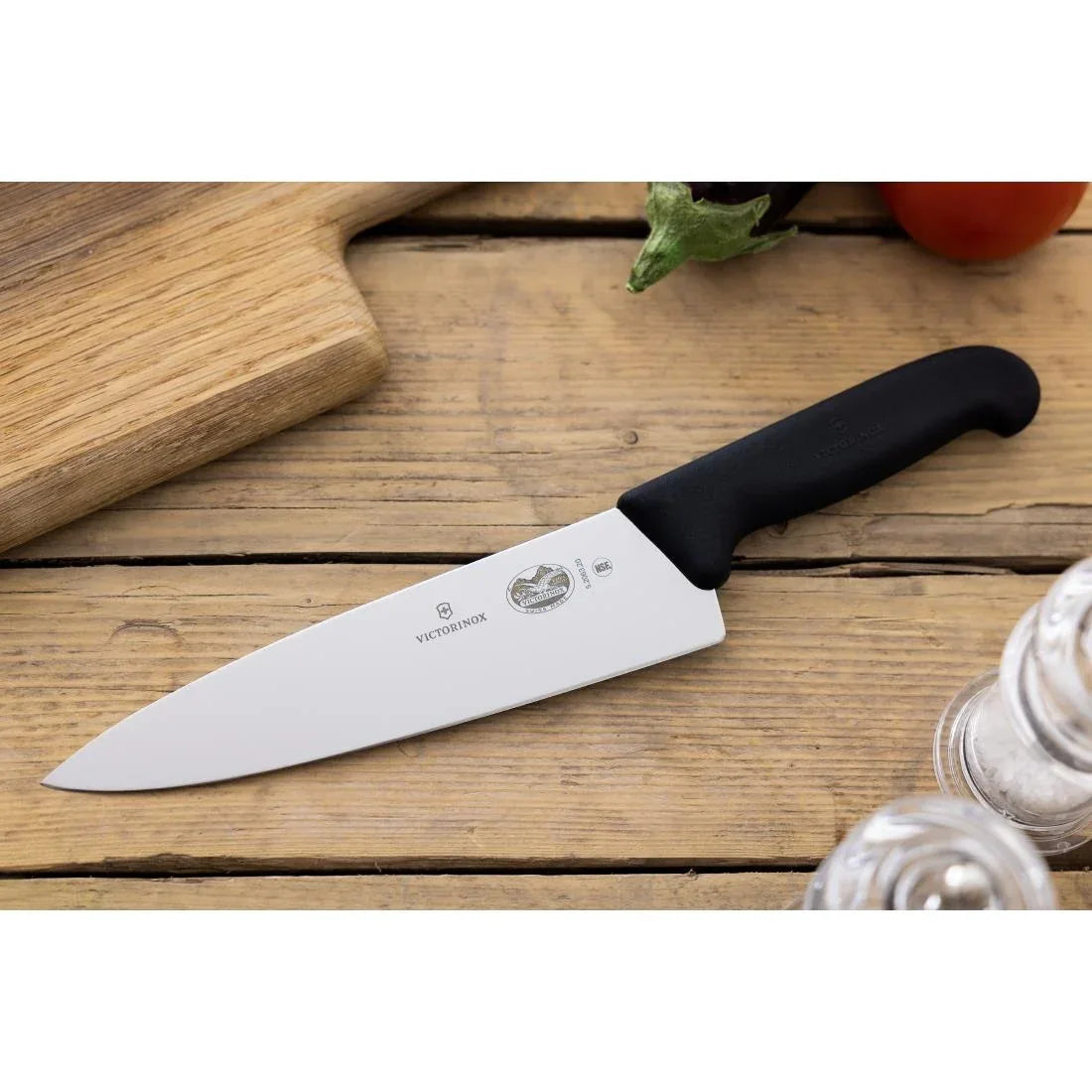 C662 Victorinox Fibrox Carving Knife Extra Broad Blade 20.5cm - JD Catering Equipment Solutions Ltd